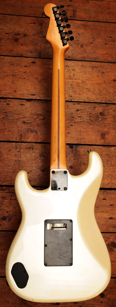 mij fender strat